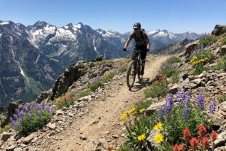 vtt sur sentier montagne